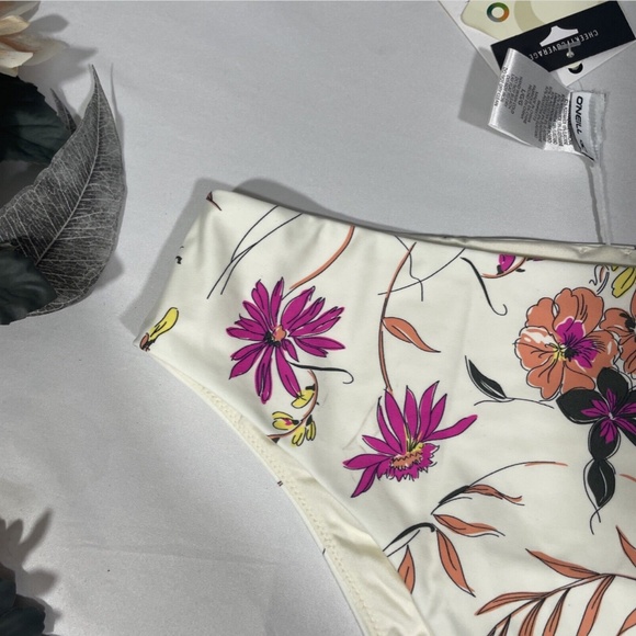 NWT O'Neill [ Large‎ ] Rio Floral High Waist Swim Bottoms - Picture 3 of 12